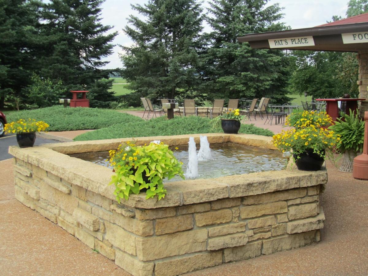 Spring Valley Inn Spring Green Exterior photo